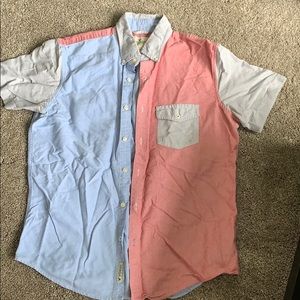 Men’s American Eagle color block button up :)